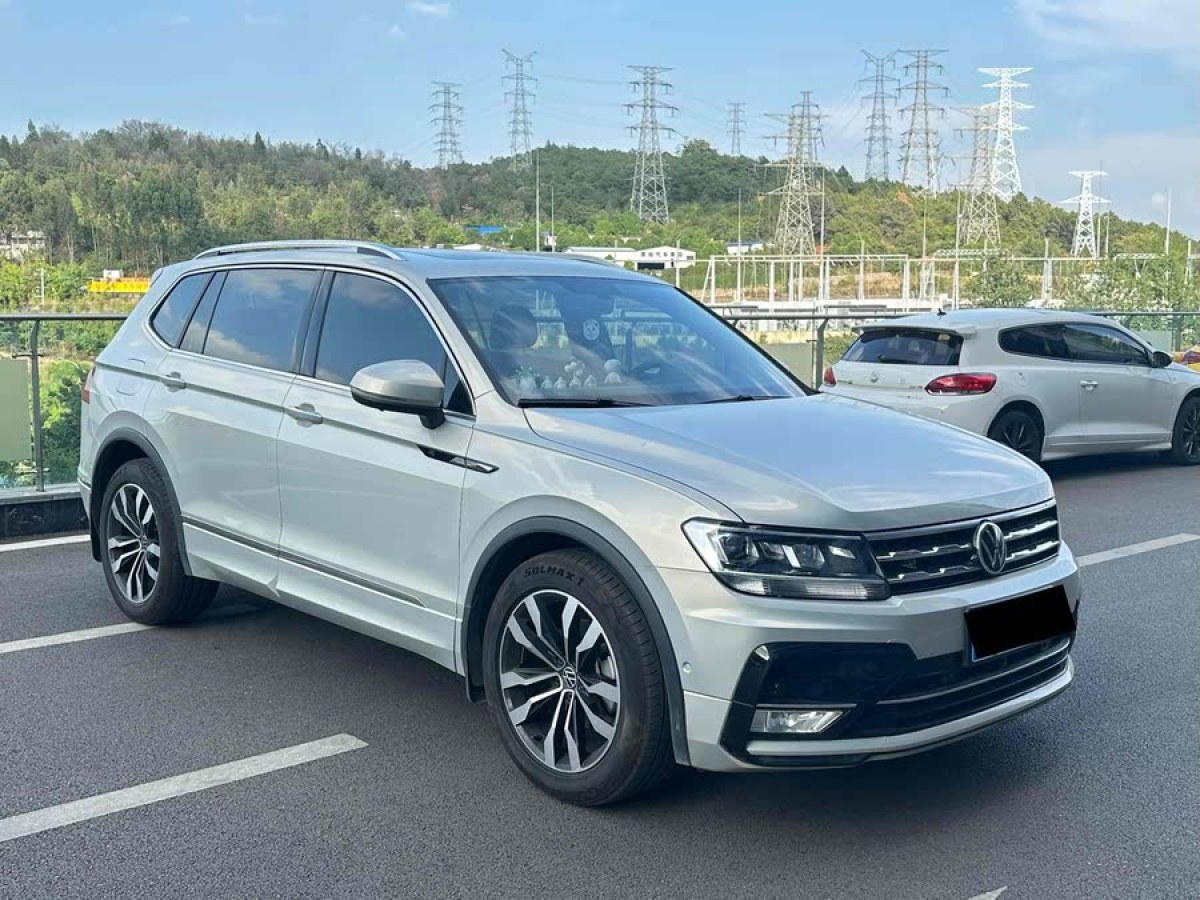 大眾 途觀L  2023款 改款 380TSI 自動四驅(qū)R-Line越享版7座圖片