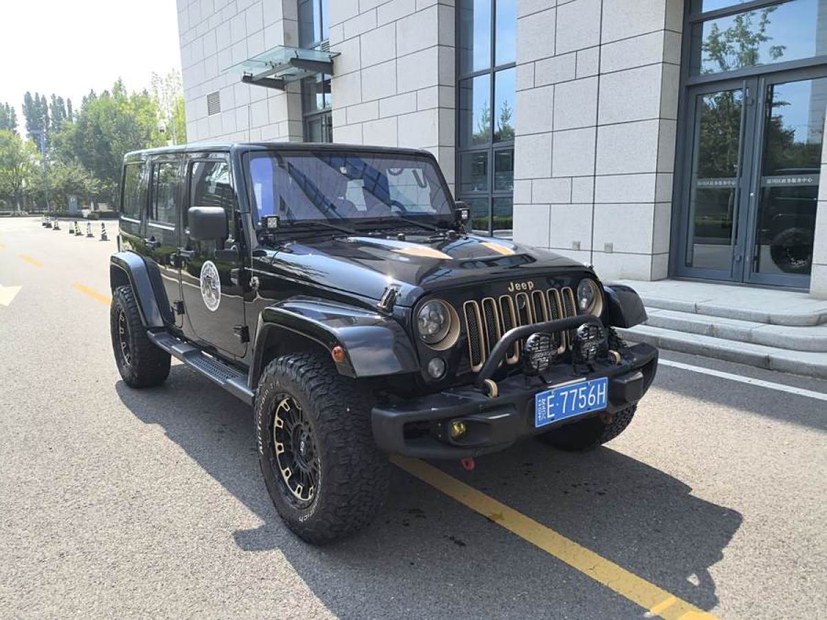 Jeep 牧馬人  2014款 3.6L 龍騰典藏版圖片