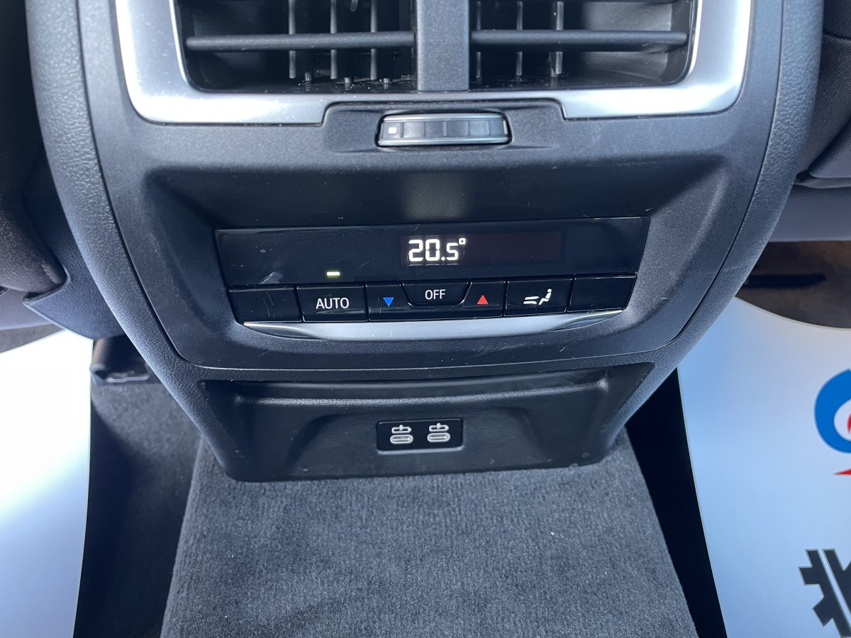 寶馬 寶馬X3  2022款 xDrive30i 領(lǐng)先型 M曜夜套裝圖片