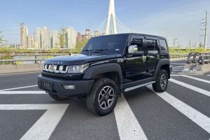 BJ40 北京 40L 2.3T 自動(dòng)四驅(qū)越野版