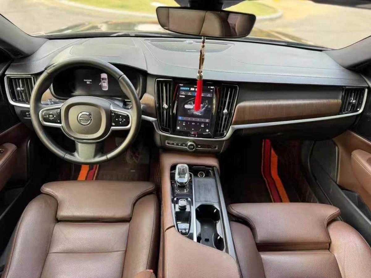 沃爾沃 S90  2025款 B5 智雅豪華版圖片