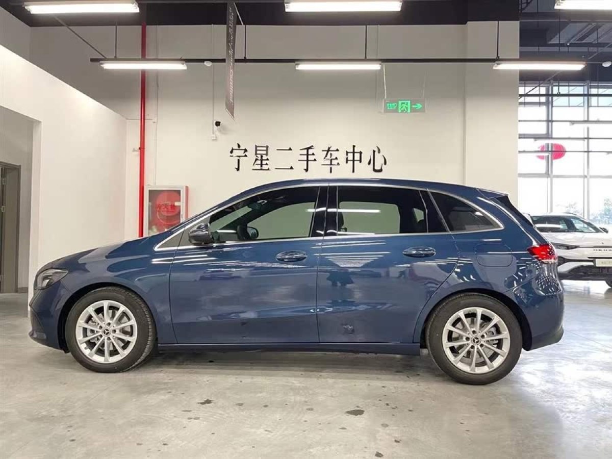 奔馳 奔馳B級  2020款 B 180圖片