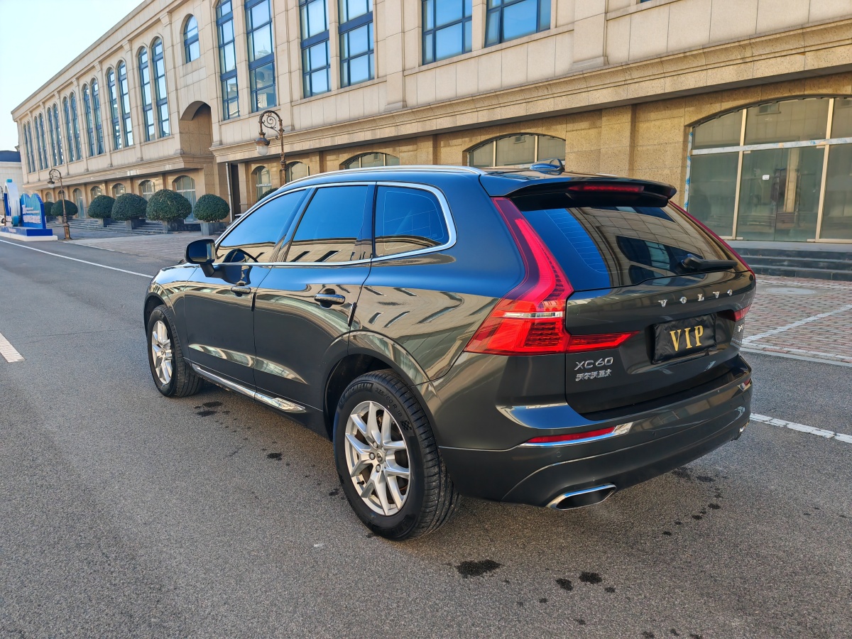 沃爾沃 XC60  2020款 T5 四驅(qū)智逸豪華版圖片