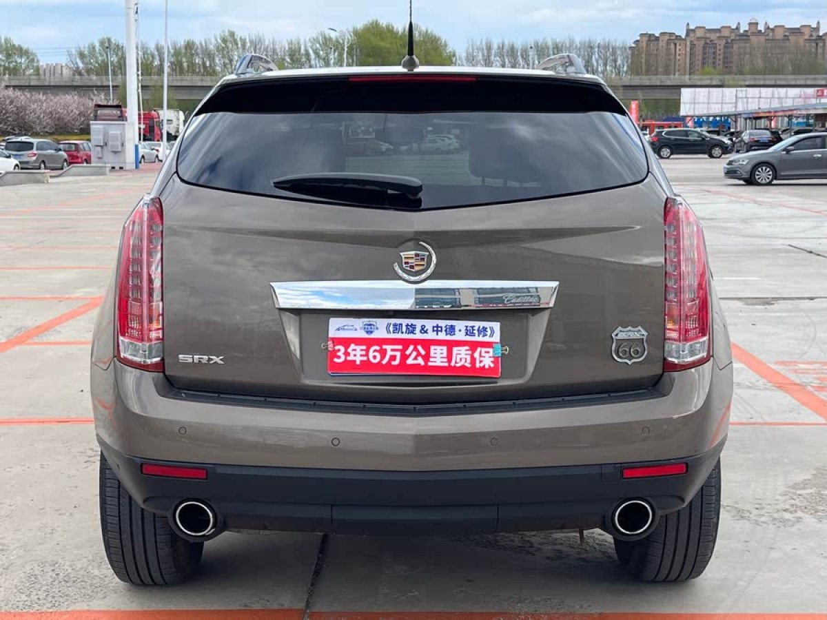 凱迪拉克 SRX  2013款 3.0L 豪華型圖片