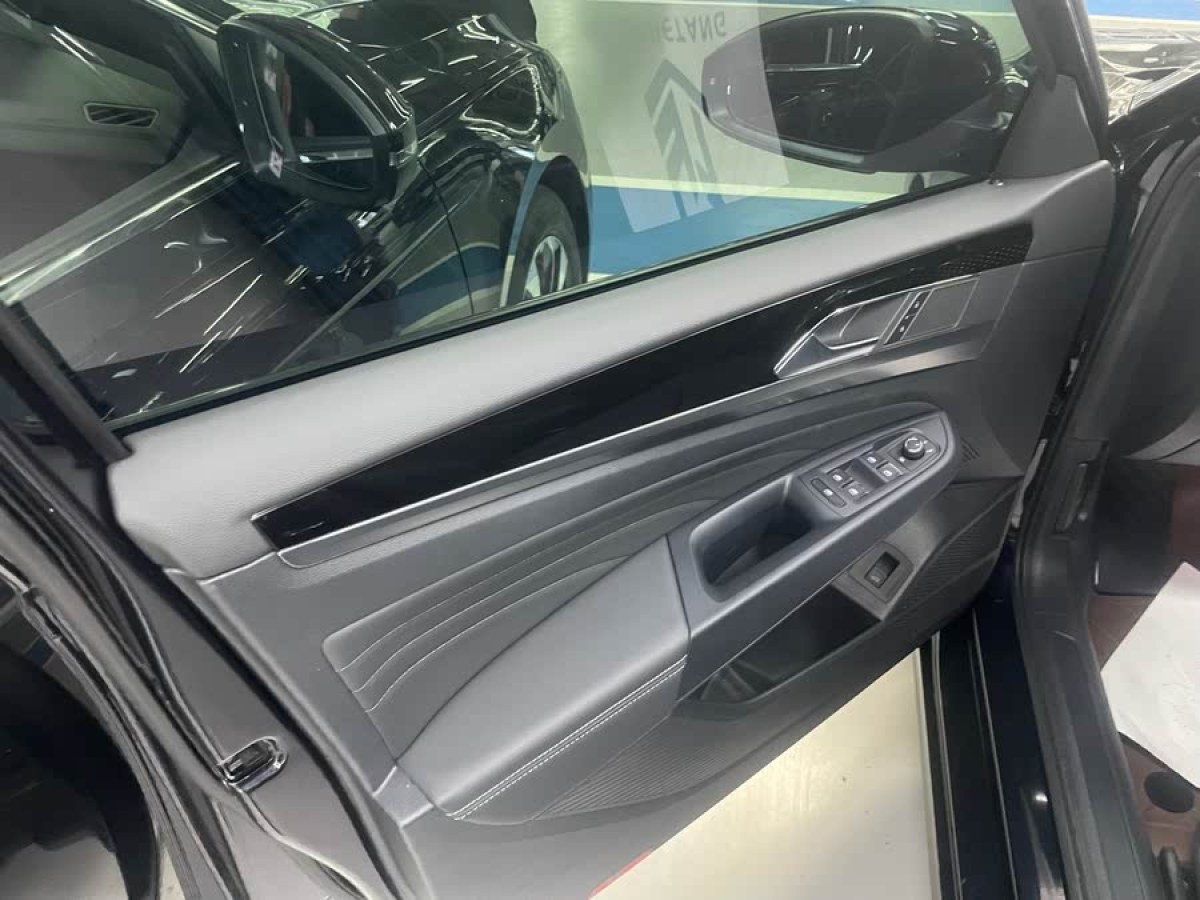 大眾 帕薩特  2023款 改款 280TSI 商務(wù)版圖片