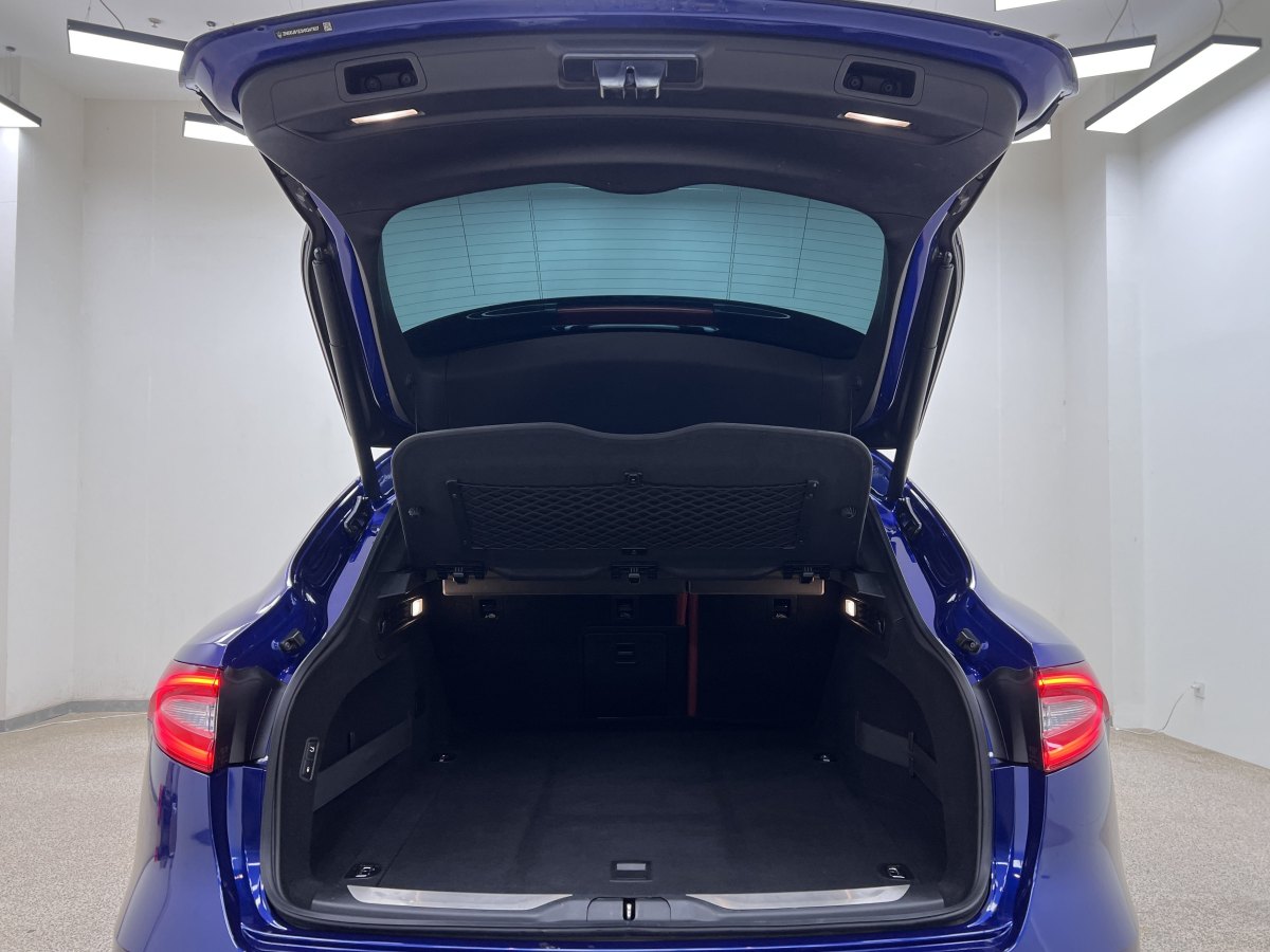 瑪莎拉蒂 Levante  2021款 3.0T 標(biāo)準(zhǔn)版圖片