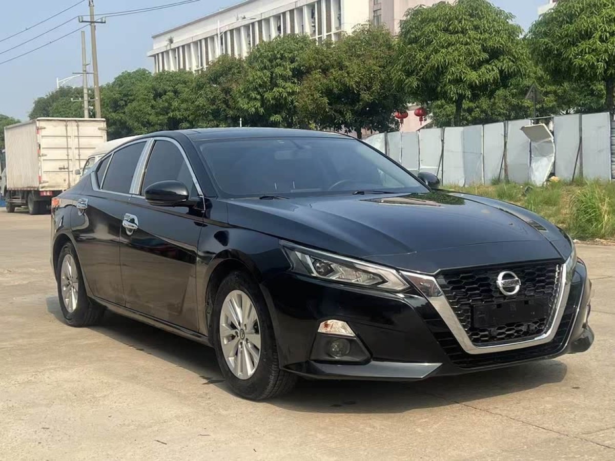 日產(chǎn) 天籟  2020款 改款 2.0L XL 舒適版圖片