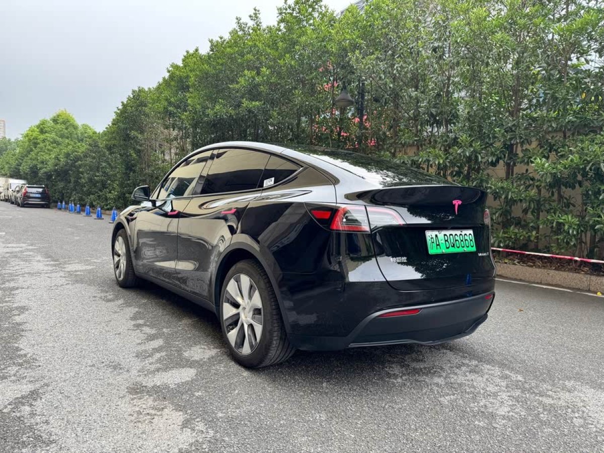 特斯拉 Model Y  2022款 改款 后輪驅(qū)動版圖片