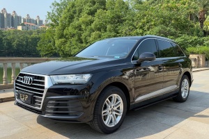 奧迪Q7 奧迪 45 TFSI 舒適型