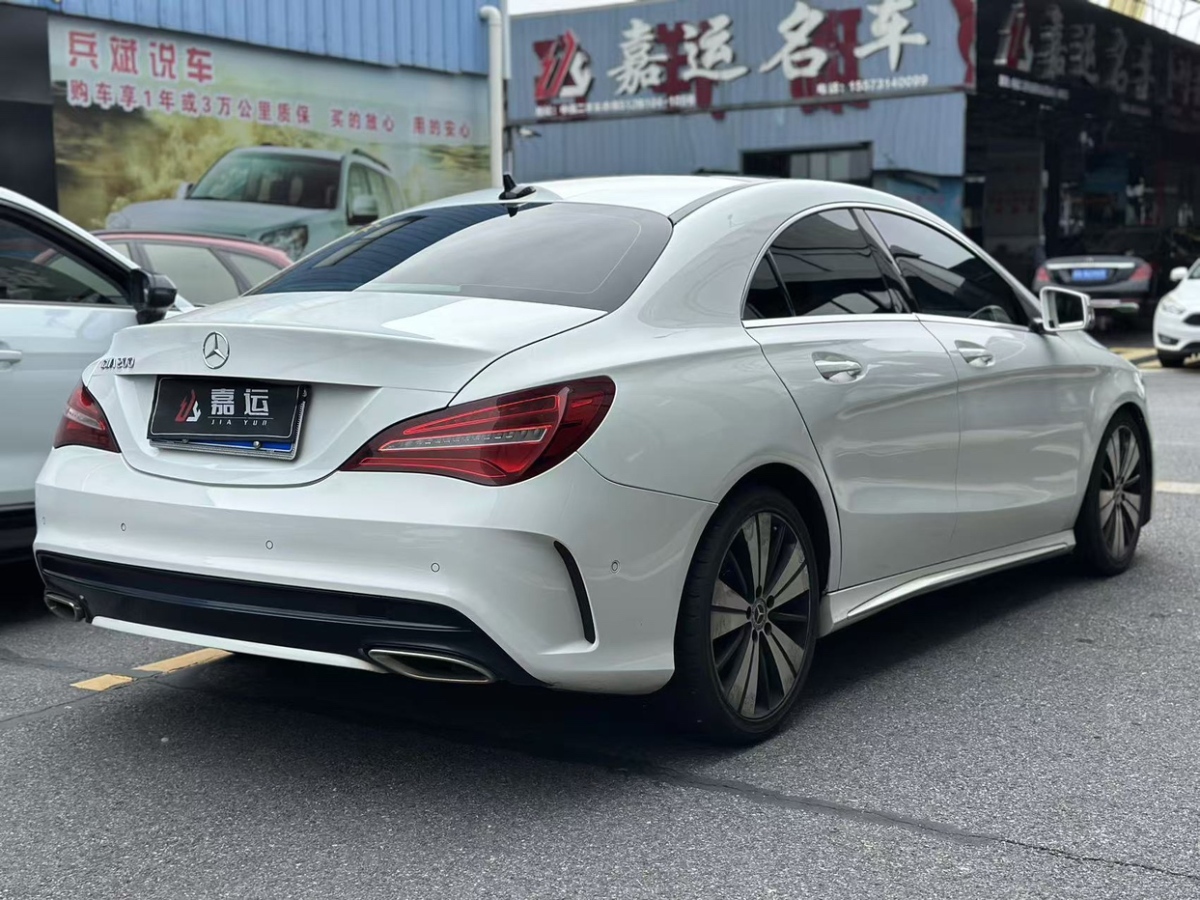 奔馳 奔馳CLA級(jí)  2018款 CLA 200 動(dòng)感型圖片