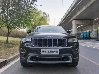 2015年2月 Jeep 大切諾基(進(jìn)口) 3.6L 精英導(dǎo)航版圖片