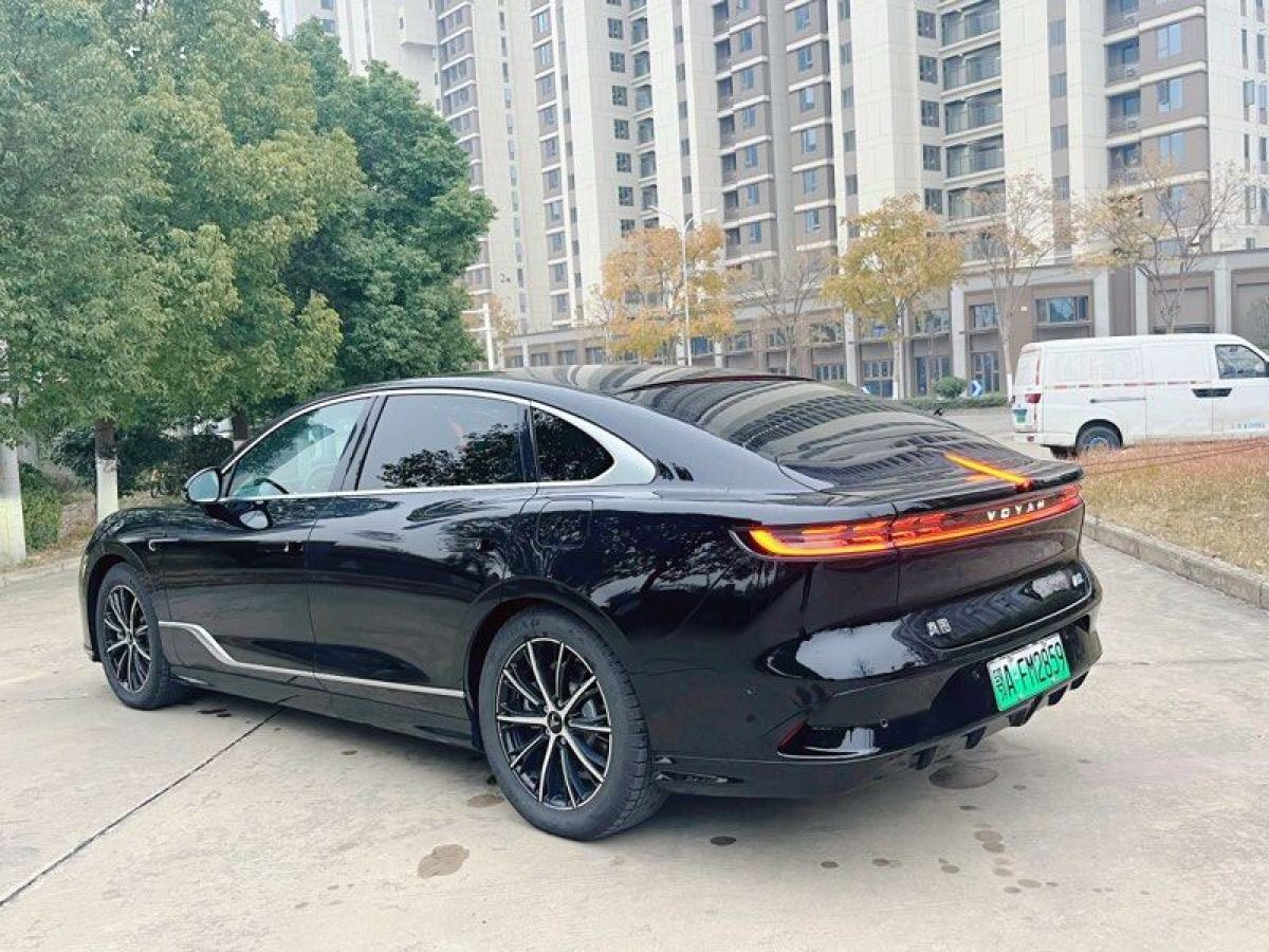 嵐圖 嵐圖追光  2024款 PHEV 四驅(qū)超長(zhǎng)續(xù)航旗艦版圖片