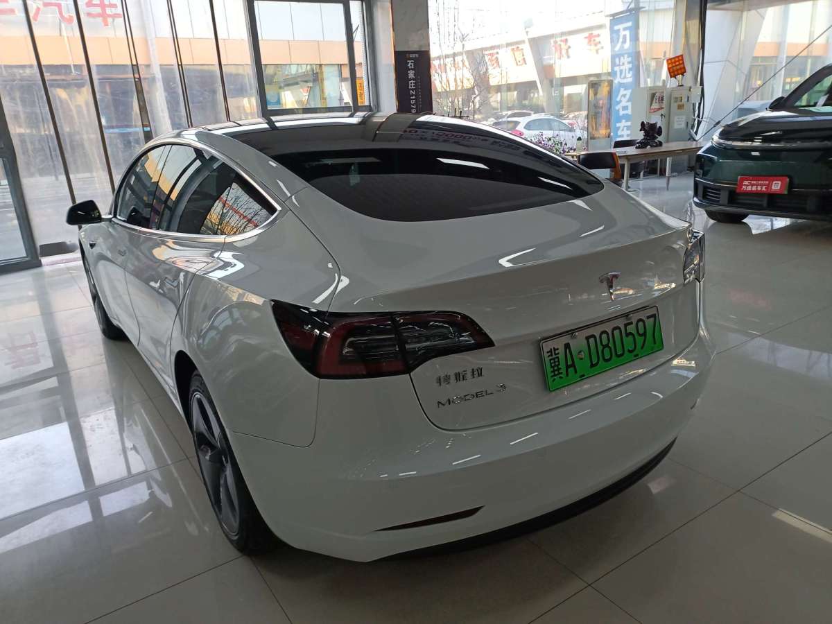 特斯拉 Model 3  2019款 標(biāo)準(zhǔn)續(xù)航后驅(qū)升級(jí)版圖片