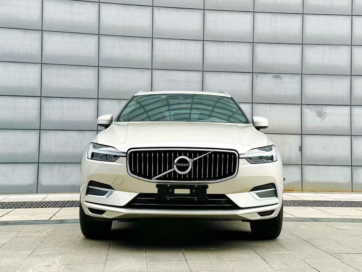 沃爾沃 XC60  2021款 T4 智行豪華版圖片