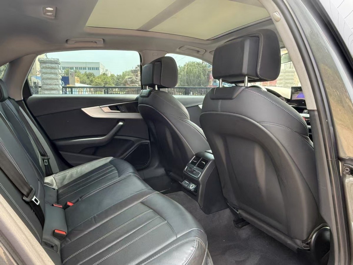 奧迪 奧迪A4L  2019款 40 TFSI 進(jìn)取型 國(guó)VI圖片