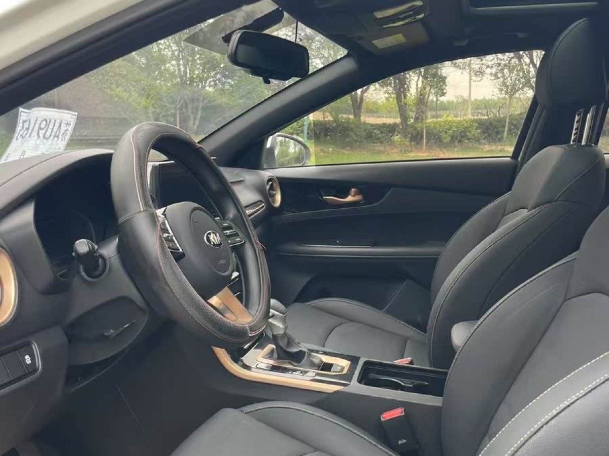 起亞 K3  2019款  1.5L CVT智享互聯(lián)版圖片