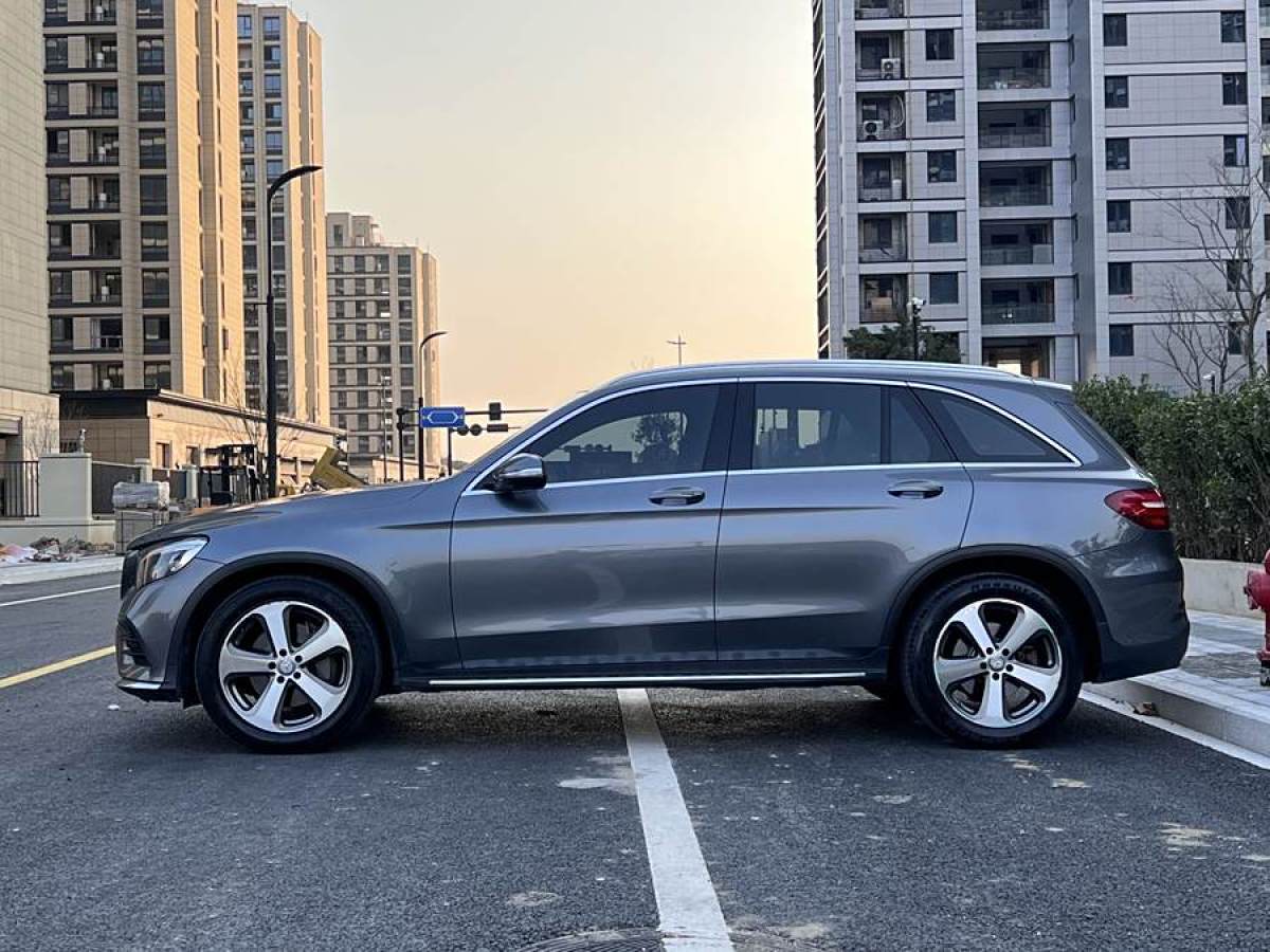 奔馳 奔馳GLC  2017款 GLC 300 4MATIC 動感型圖片