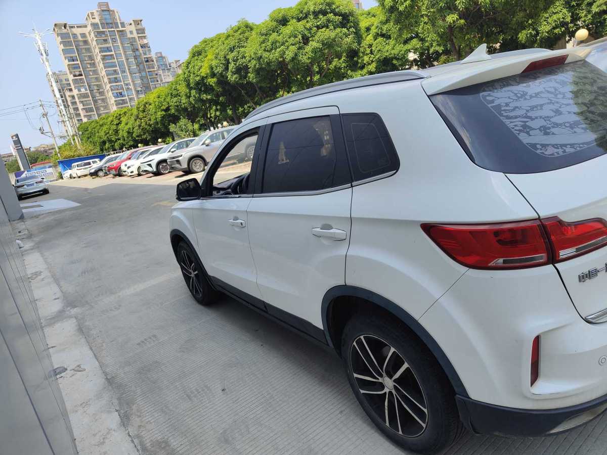 奔騰 X40  2017款 1.6L 自動(dòng)豪華型圖片