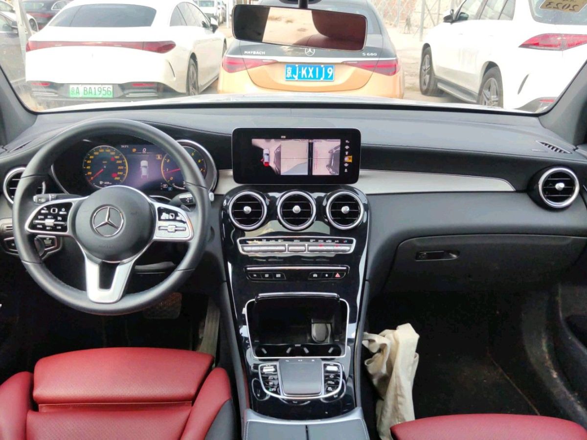 2021年12月奔馳 奔馳GLC  2021款 GLC 260 4MATIC 轎跑SUV