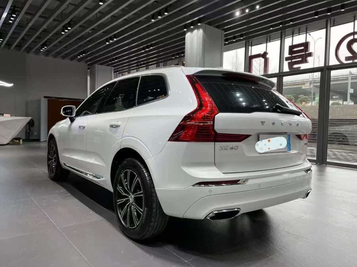 沃爾沃 XC60  2021款 T5 四驅(qū)智遠豪華版圖片