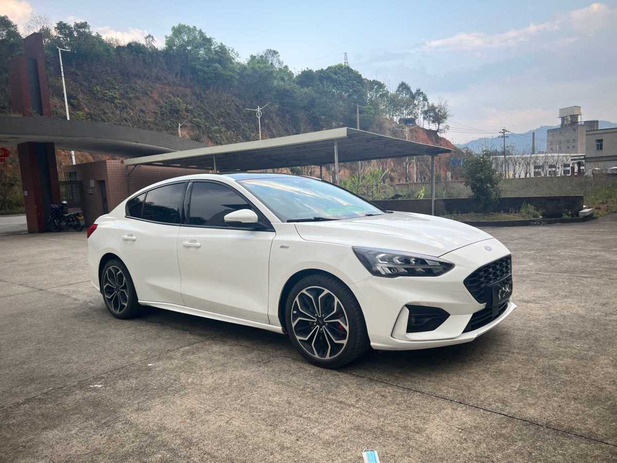 福特 ?？怂? 2021款 三廂 EcoBoost 180 自動(dòng)ST Line圖片