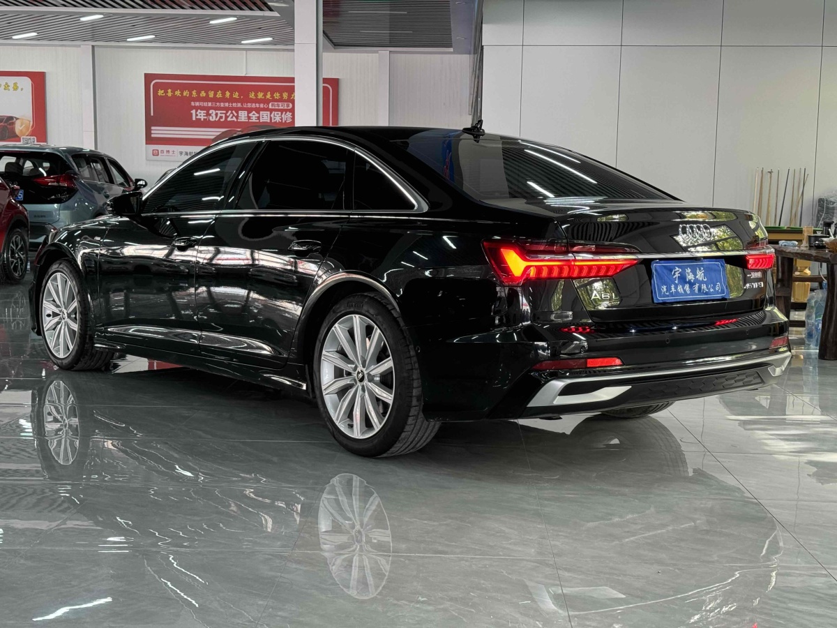 奧迪 奧迪A6L  2023款 改款 45 TFSI 臻選動感型圖片