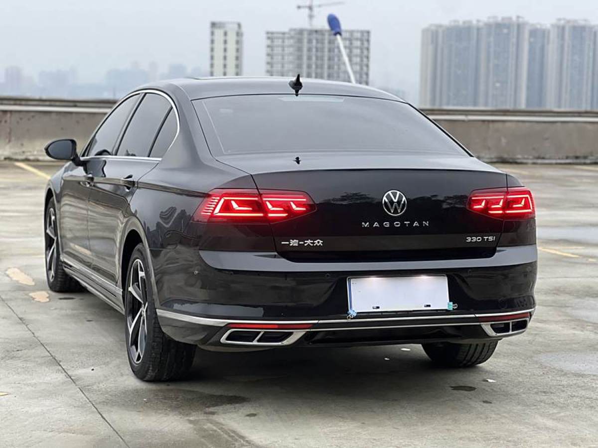 大眾 邁騰  2023款 200萬輛紀念版 330TSI DSG領(lǐng)先型圖片