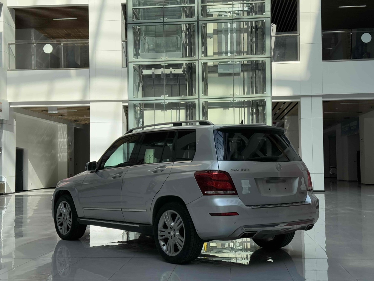 奔馳 奔馳GLK級  2013款 改款 GLK 300 4MATIC 時尚型圖片