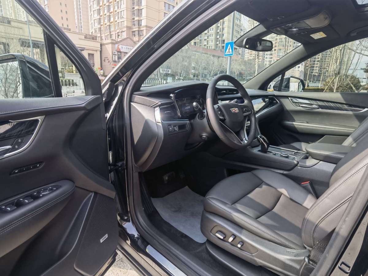 凯迪拉克 XT6  2.0T 六座两驱豪华型图片