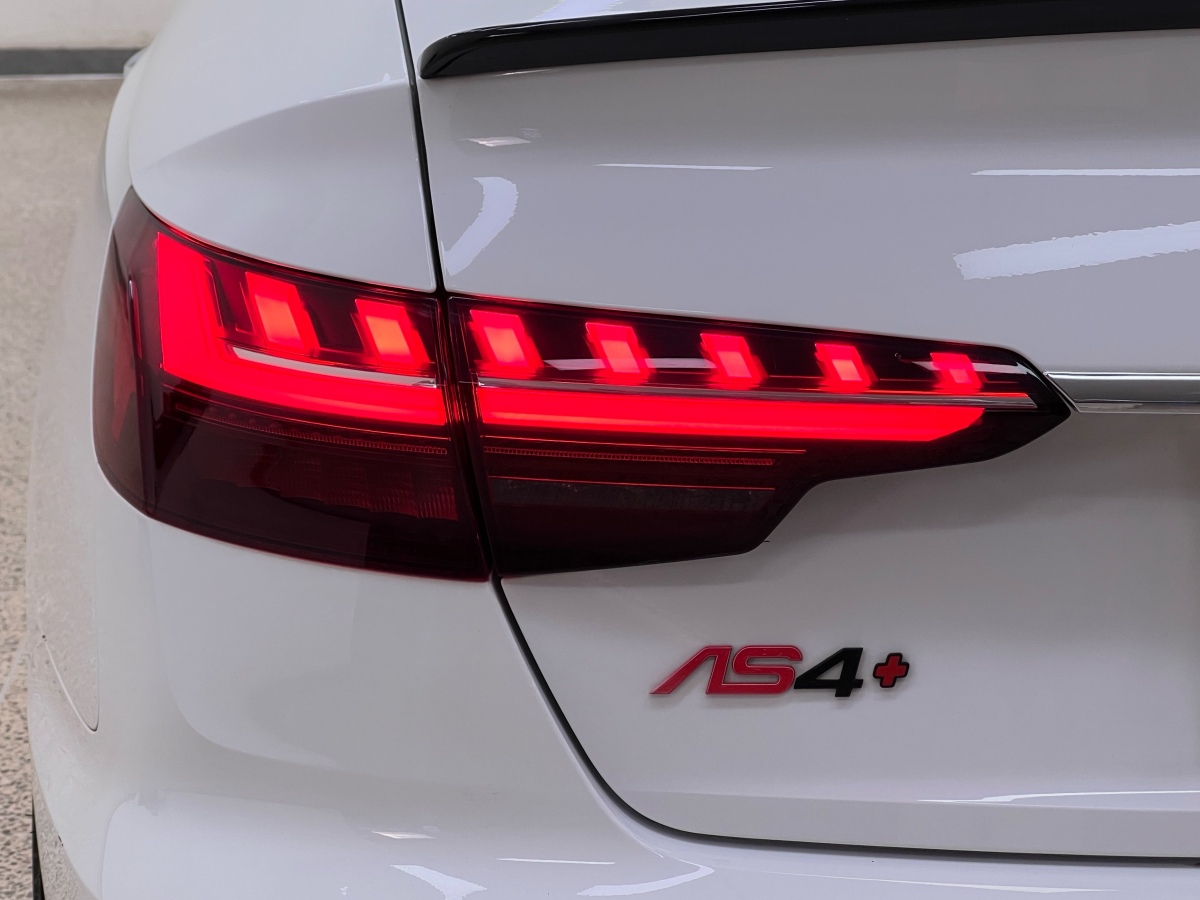 2022年12月奧迪 奧迪A4L  2022款 40 TFSI 時尚動感型