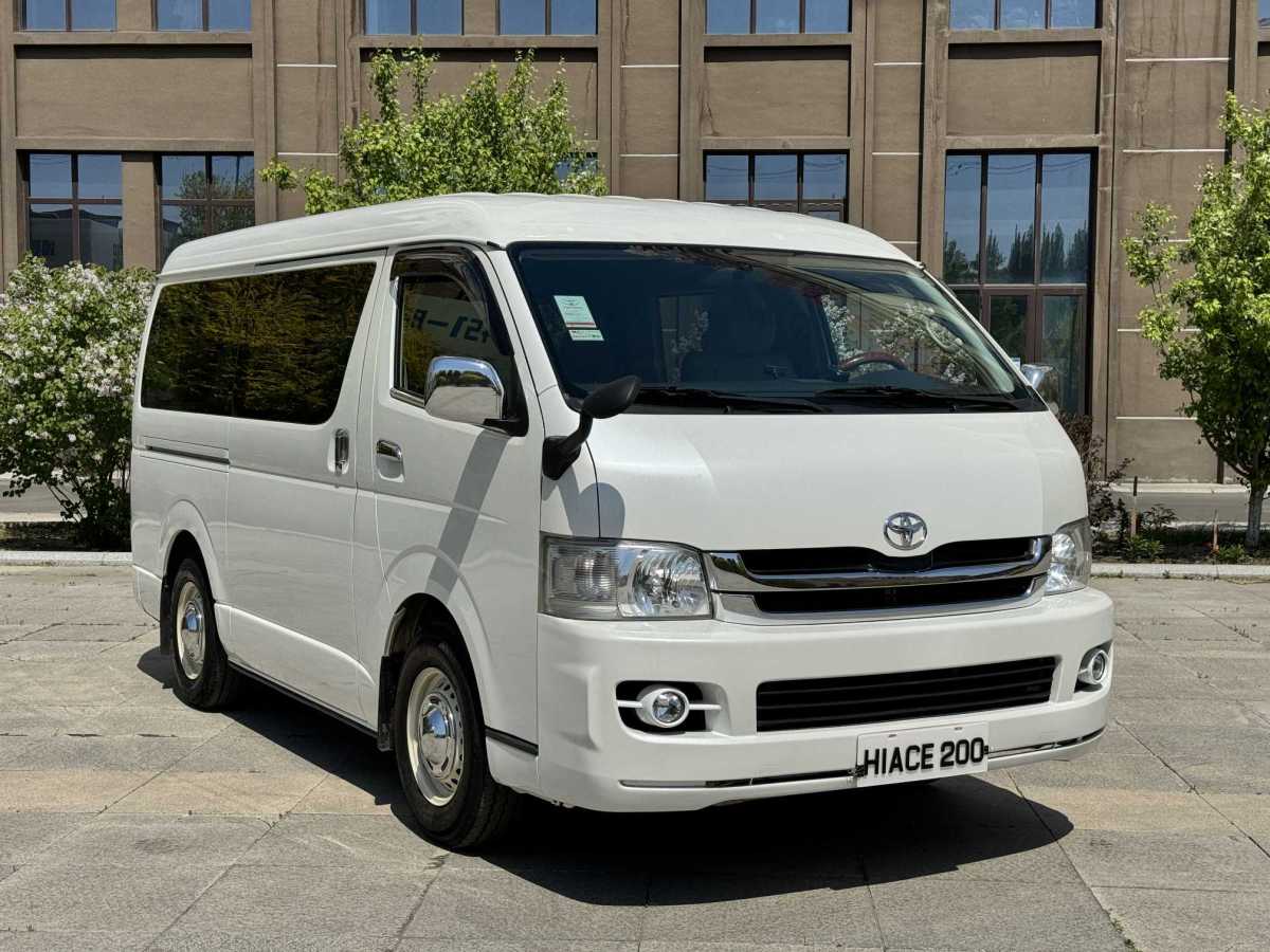 豐田 HIACE  2011款 2.7L手動(dòng)標(biāo)準(zhǔn)版10座圖片