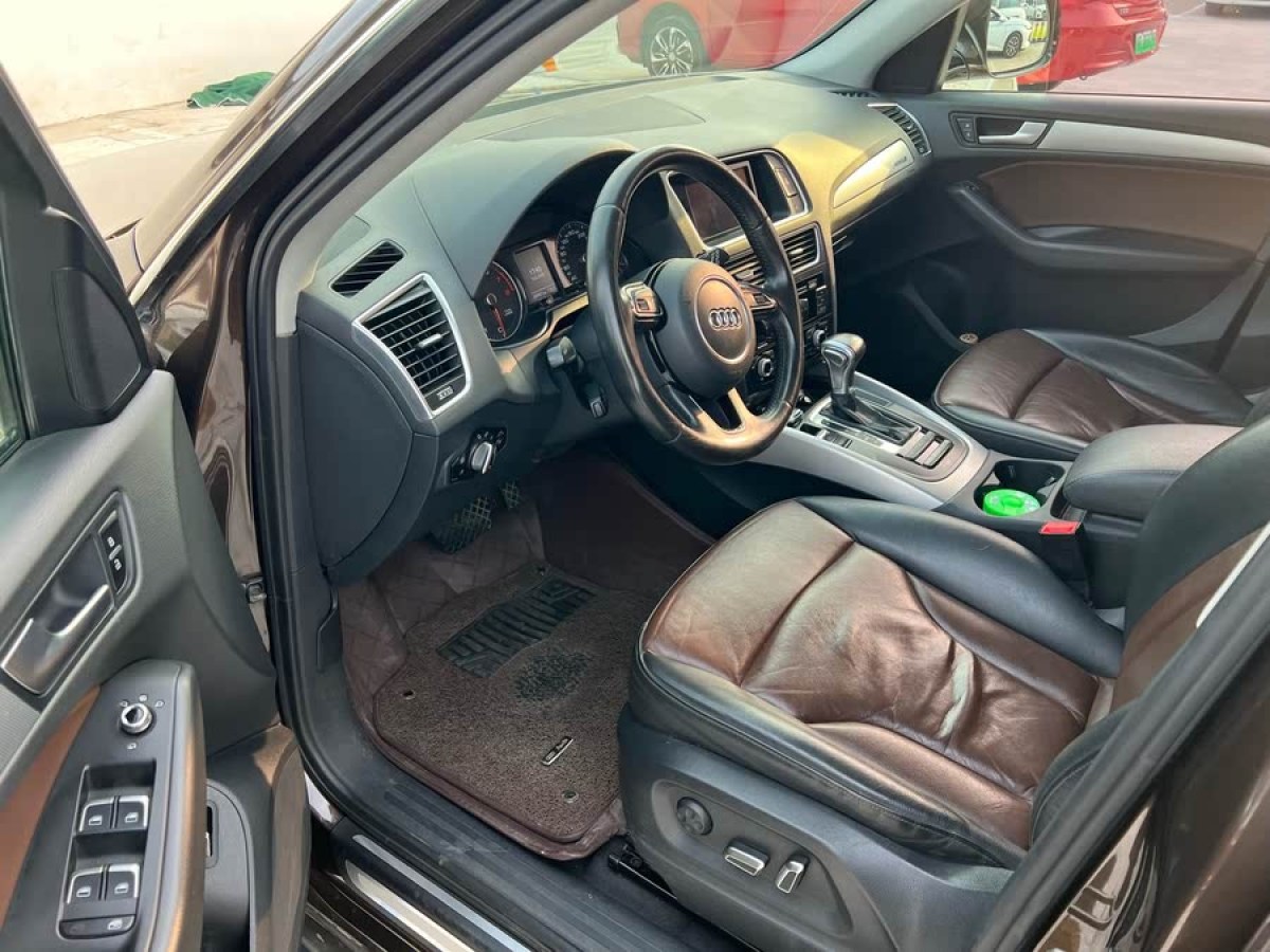 奧迪 奧迪Q5  2015款 40 TFSI 技術(shù)型圖片