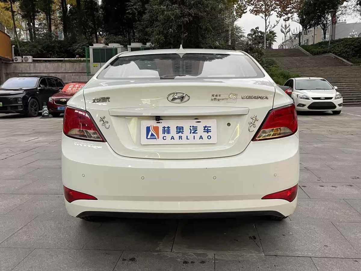 現(xiàn)代 瑞納  2014款 1.4L 手動智能型GLS圖片