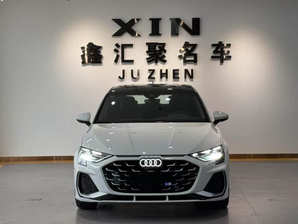 奧迪 奧迪A3  2025款 Sportback 35TFSI 飛馳尊享型圖片