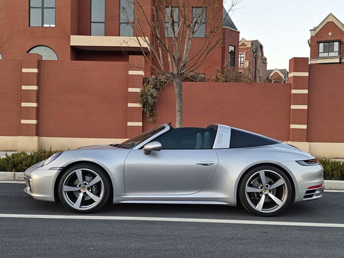 保時(shí)捷 911  2023款 Targa 4 3.0T圖片