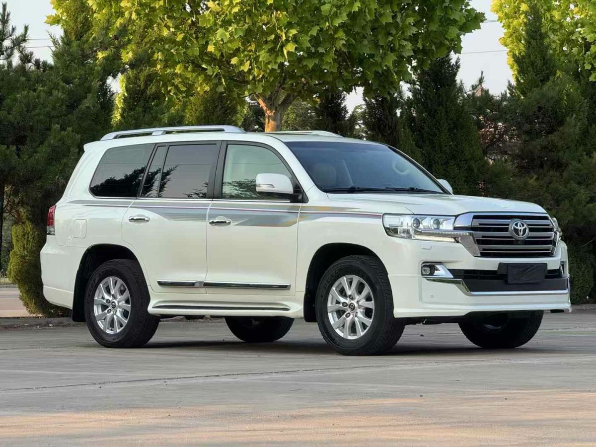豐田 蘭德酷路澤  2018款 5.7L VX-R 12氣 底升(中東版)圖片