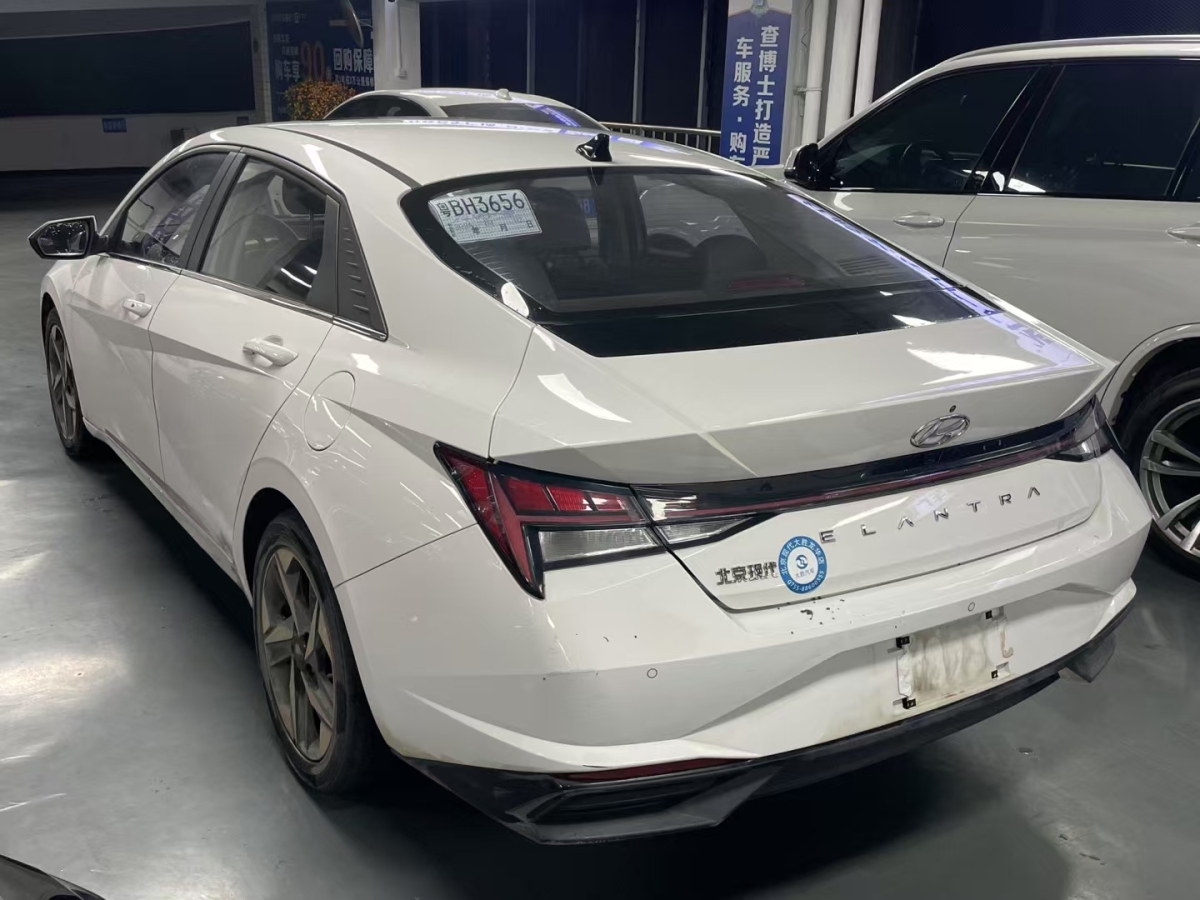 現(xiàn)代 伊蘭特  2022款 1.5L CVT LUX尊貴版圖片