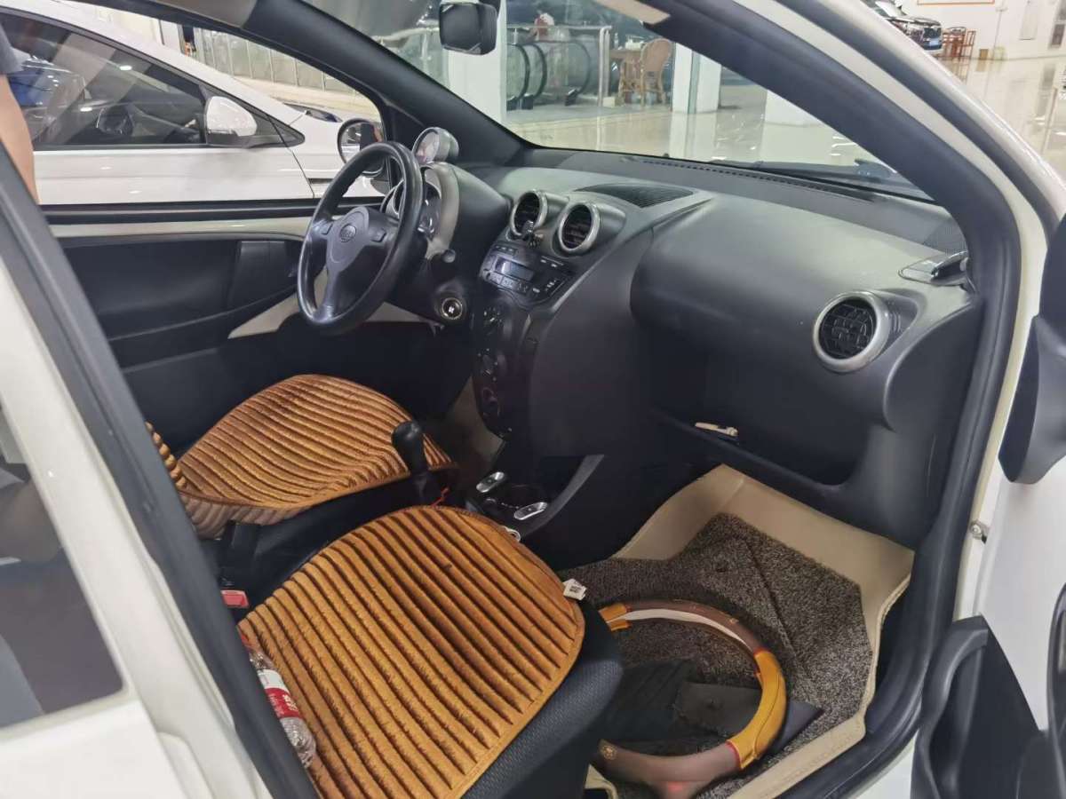 比亞迪 F0  2012款 1.0L 悅酷型圖片