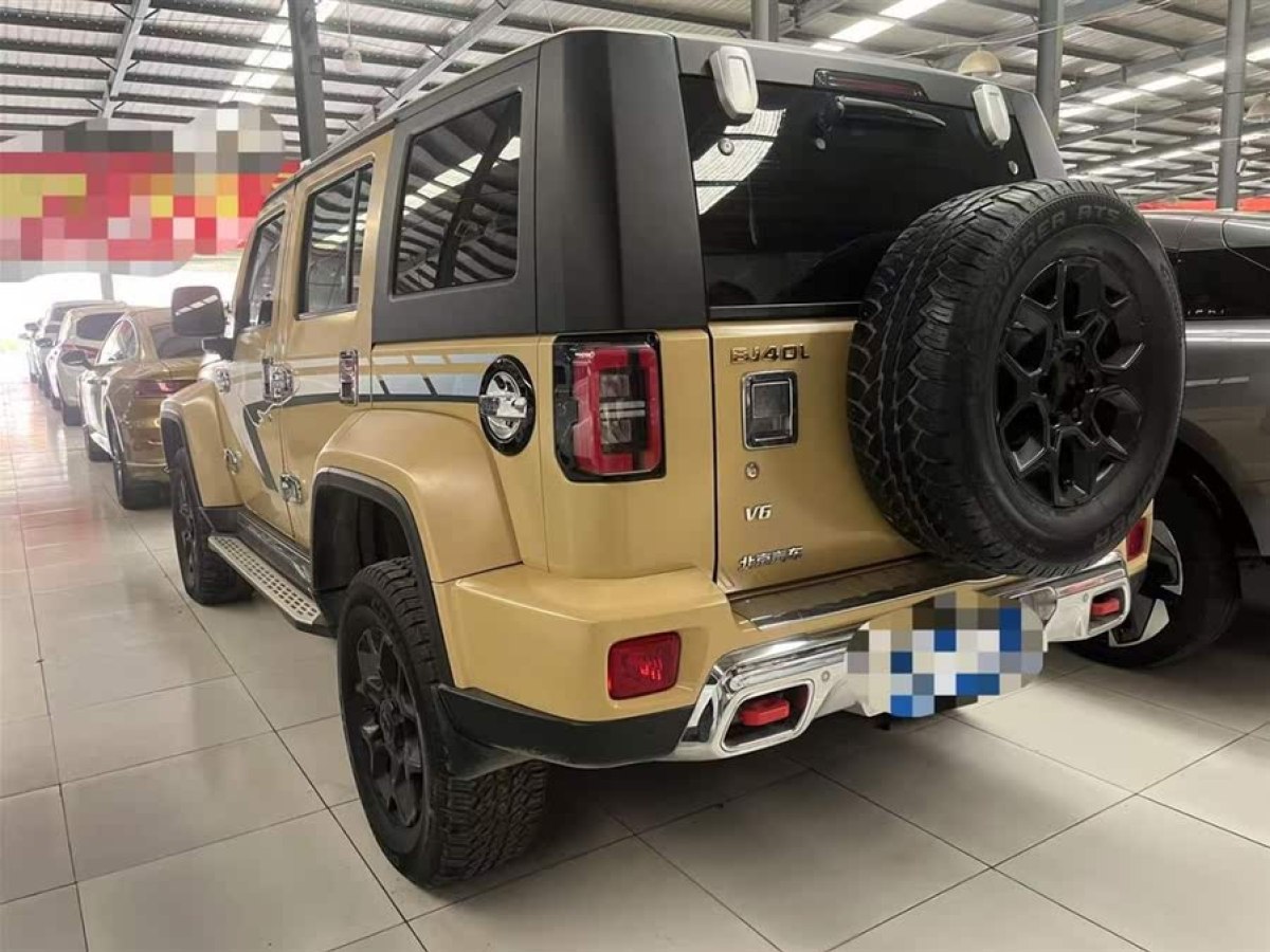 北京 BJ40  2019款  2.3T 自動(dòng)四驅(qū)環(huán)塔冠軍版 國(guó)VI圖片