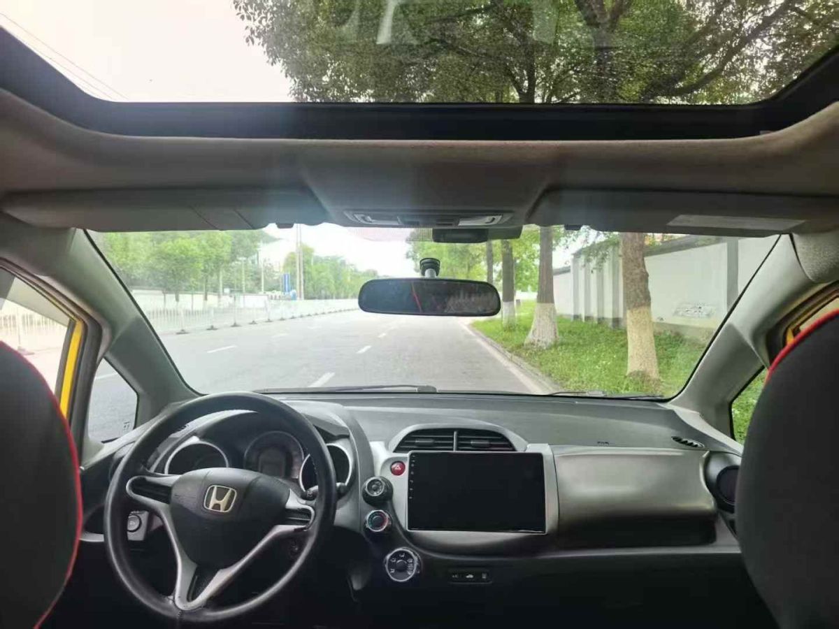 本田 飛度 圖片