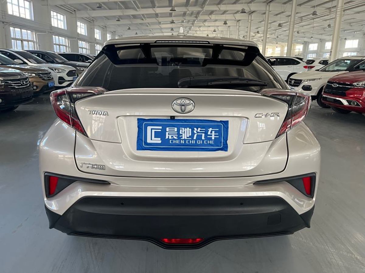 豐田 C-HR  2020款 2.0L 豪華版圖片