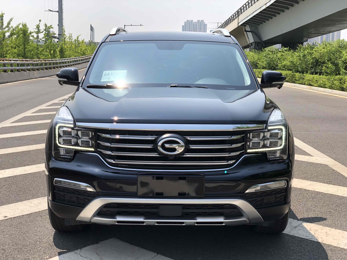 2018年10月廣汽傳祺 GS8  2017款 320T 兩驅(qū)豪華智聯(lián)版