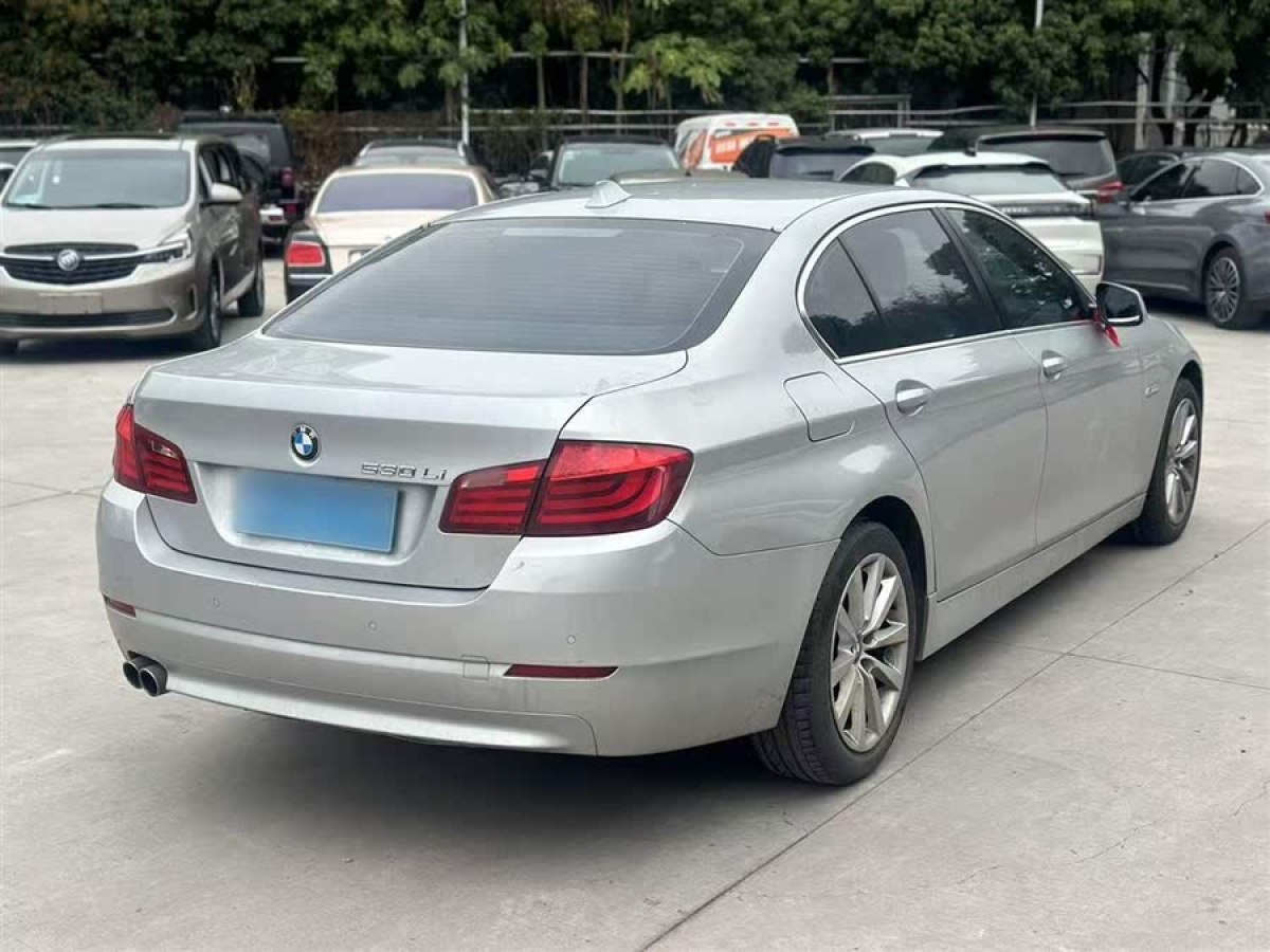 寶馬 寶馬5系  2013款 530Li 領(lǐng)先型圖片