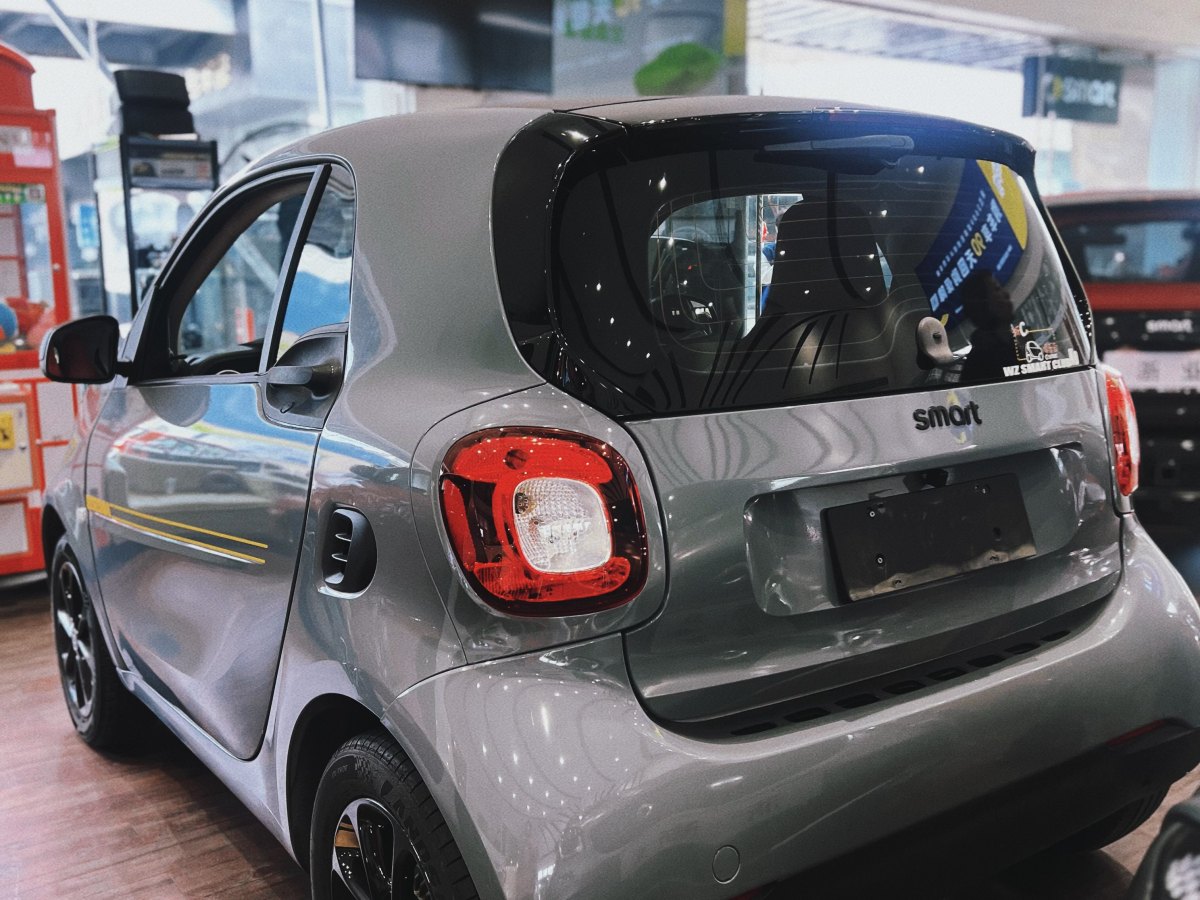 smart fortwo  2015款 1.0L 52千瓦硬頂靈動版圖片