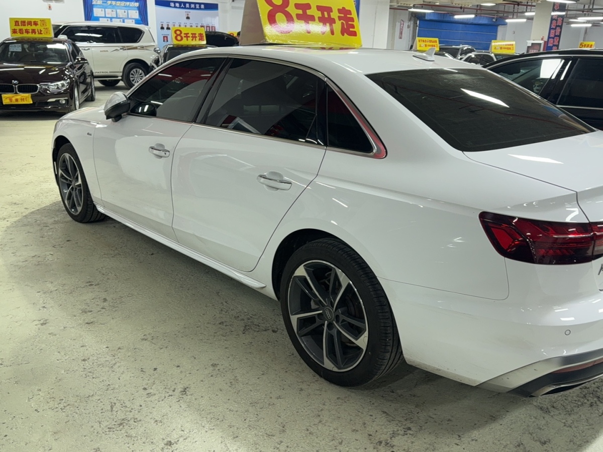 奧迪 奧迪A4L  2022款 40 TFSI 豪華動感型圖片