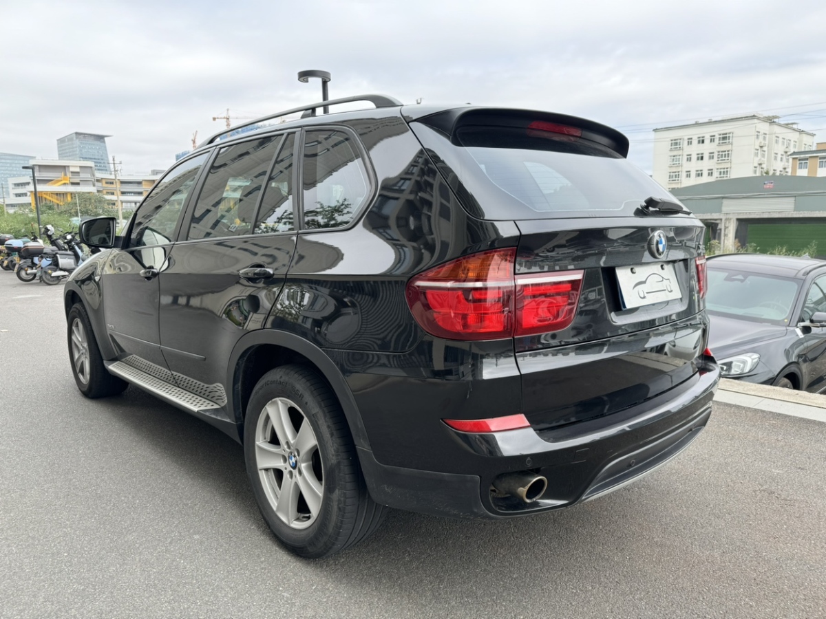 寶馬 寶馬X5  2011款 xDrive35i 領(lǐng)先型圖片