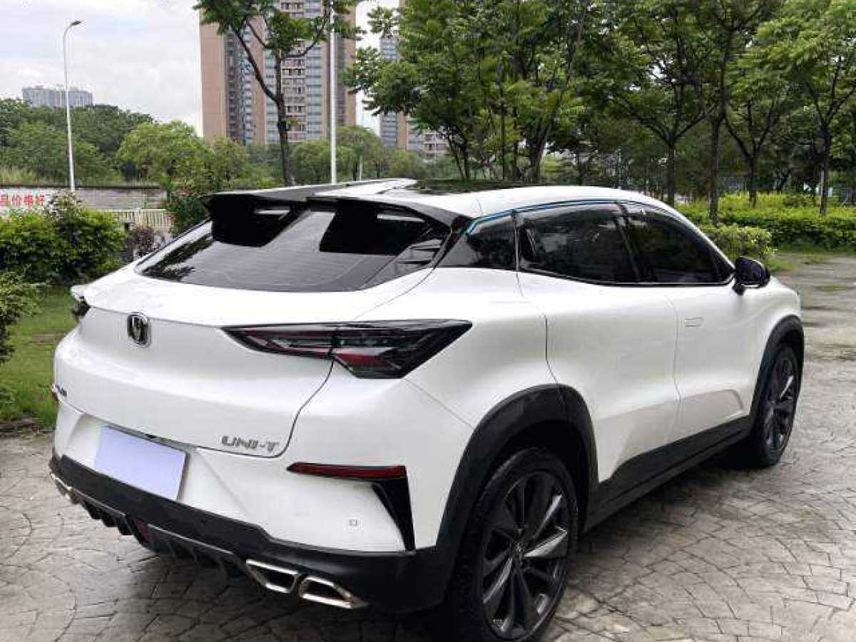 長(zhǎng)安 UNI-T  2020款 1.5T 尊貴型圖片