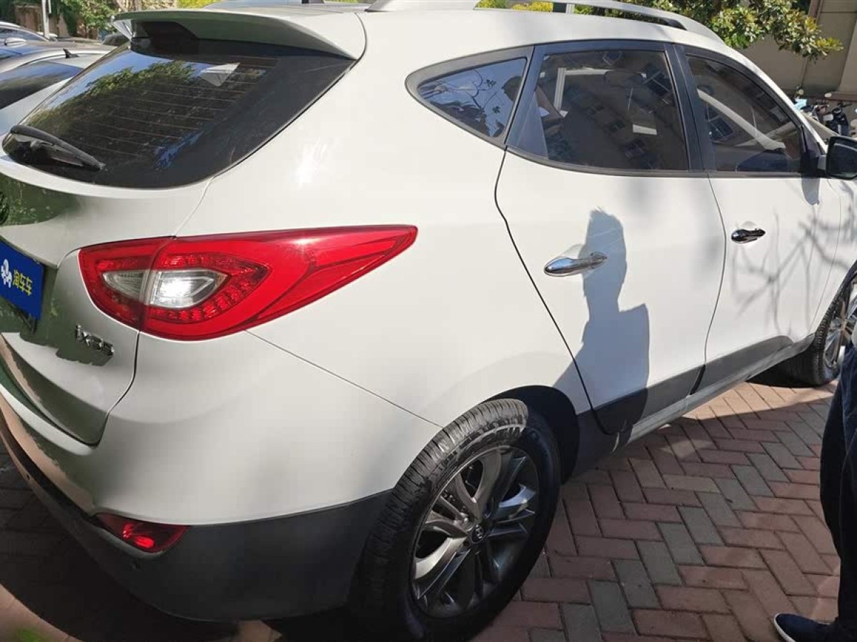 現(xiàn)代 ix35  2015款 2.0L 自動兩驅(qū)智能型 國IV圖片