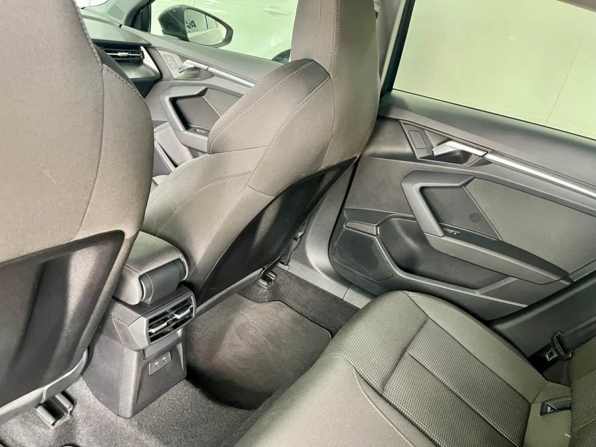 奧迪 奧迪A3  2023款 A3L Limousine 35 TFSI 進取運動型圖片