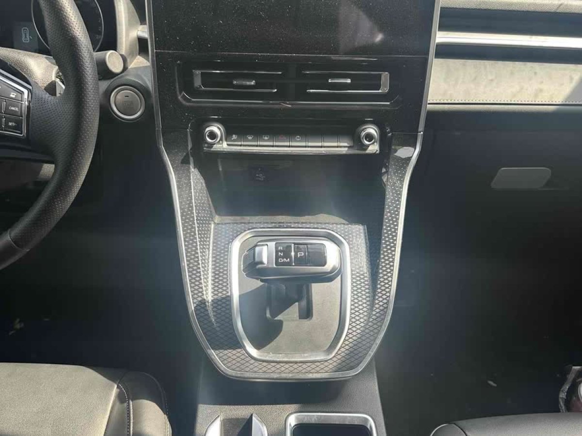 哈弗 M6  2021款 PLUS 1.5T DCT豪華智聯(lián)型圖片